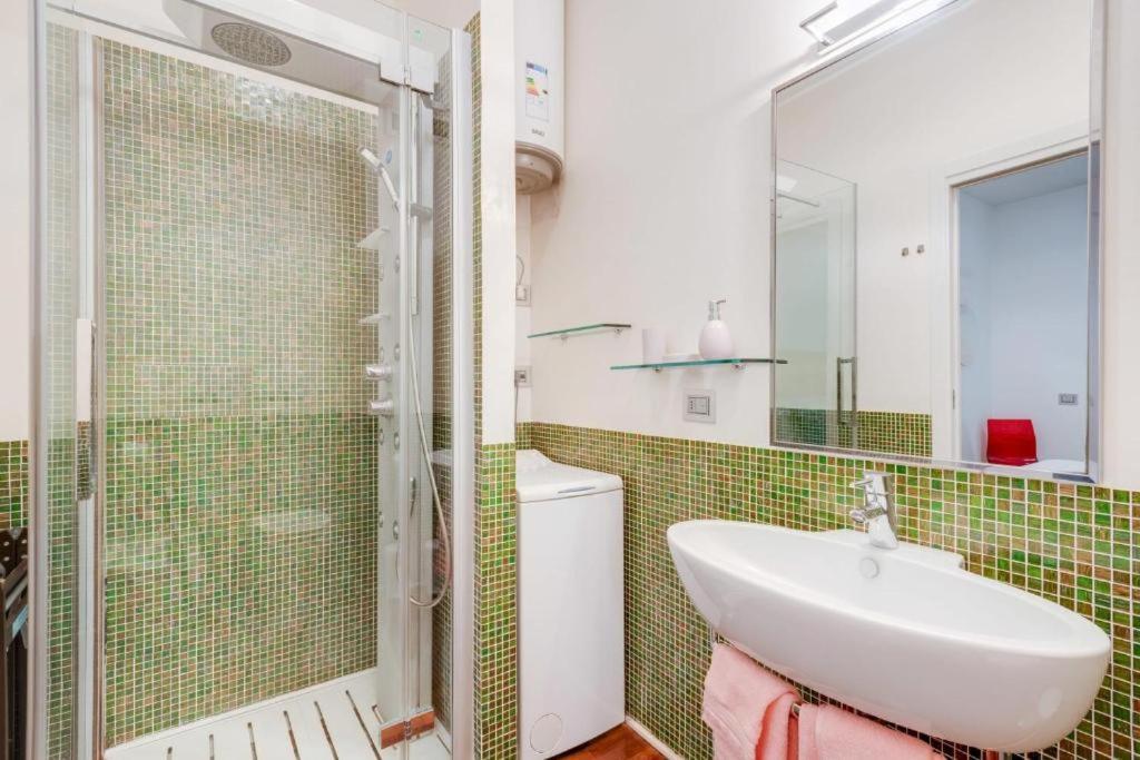 Amazing Apt In The Heart Of Pta Venezia Milan Luaran gambar