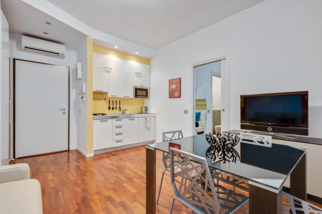 Amazing Apt In The Heart Of Pta Venezia Milan Luaran gambar
