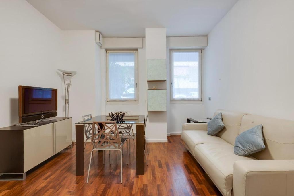 Amazing Apt In The Heart Of Pta Venezia Milan Luaran gambar