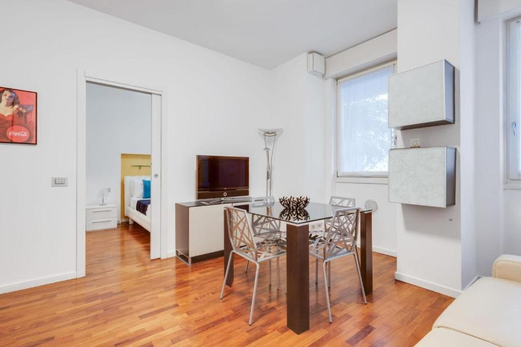 Amazing Apt In The Heart Of Pta Venezia Milan Luaran gambar